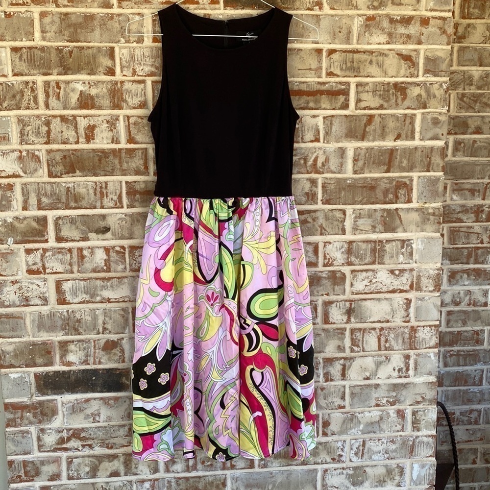 Lemmie for Nina Leonard Sleeveless Floral Dress